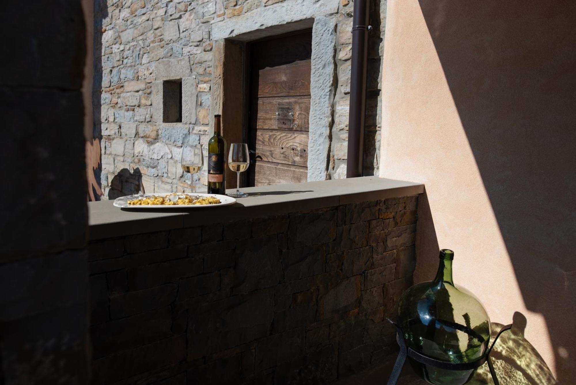 Ferienwohnung Truffle House Karlic Buzet Exterior foto
